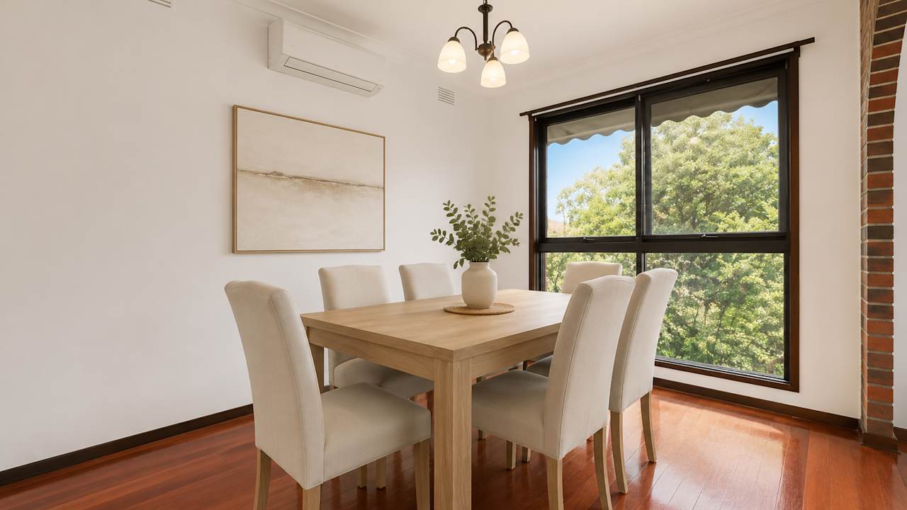 Room in a share house