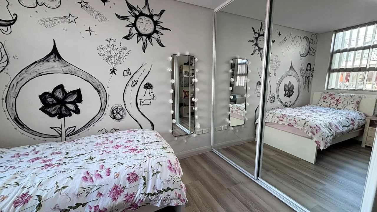Furnished room in a share house