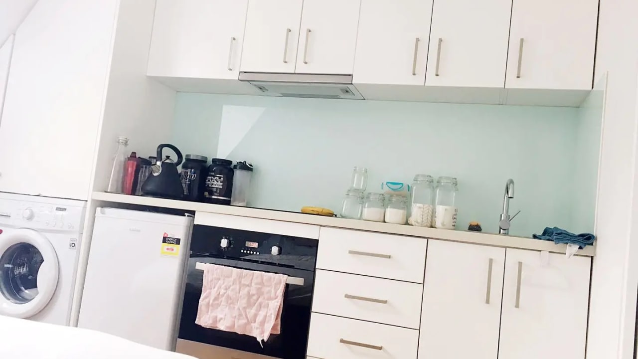 Furnished room studio flat for rent