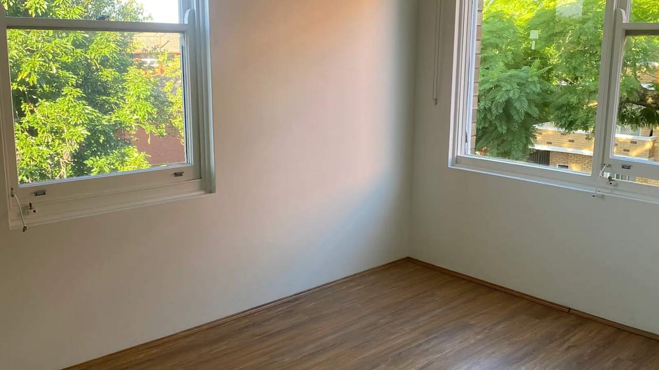 Unfurnished room in a flatshare