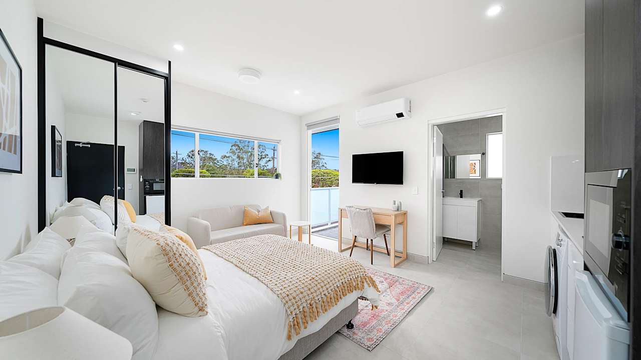 Room studio flat for rent