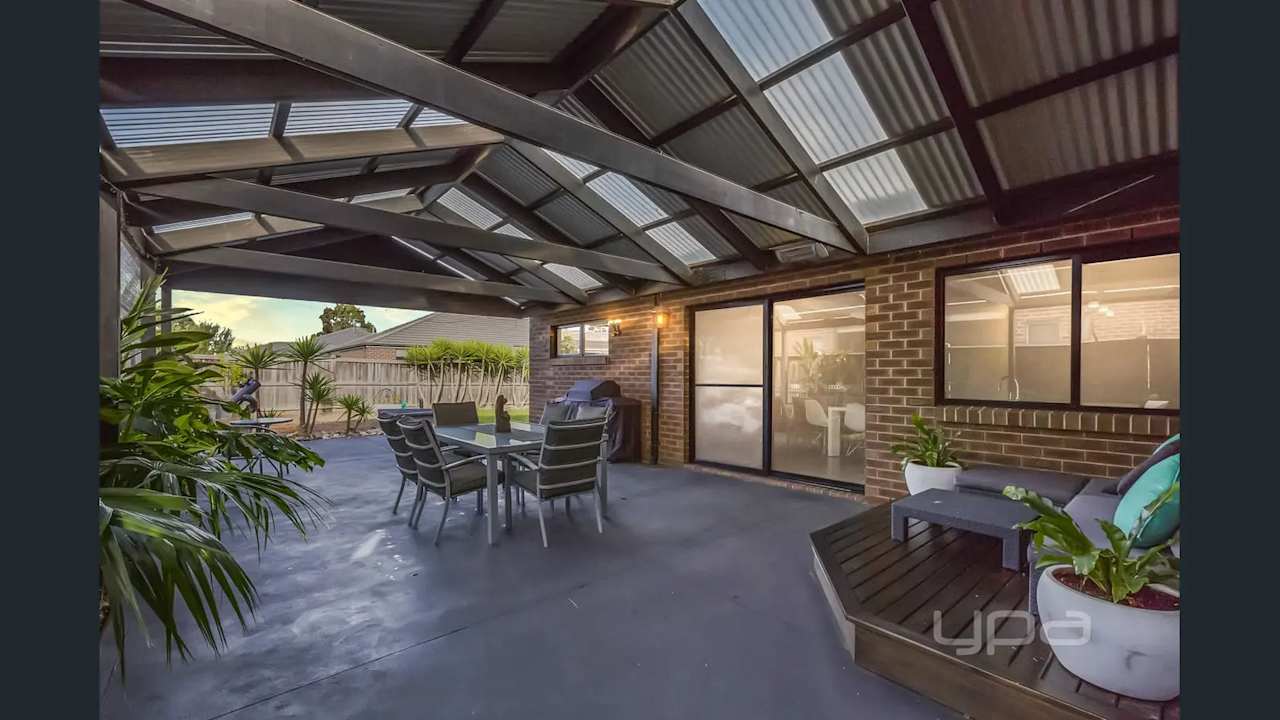 Room in a share house