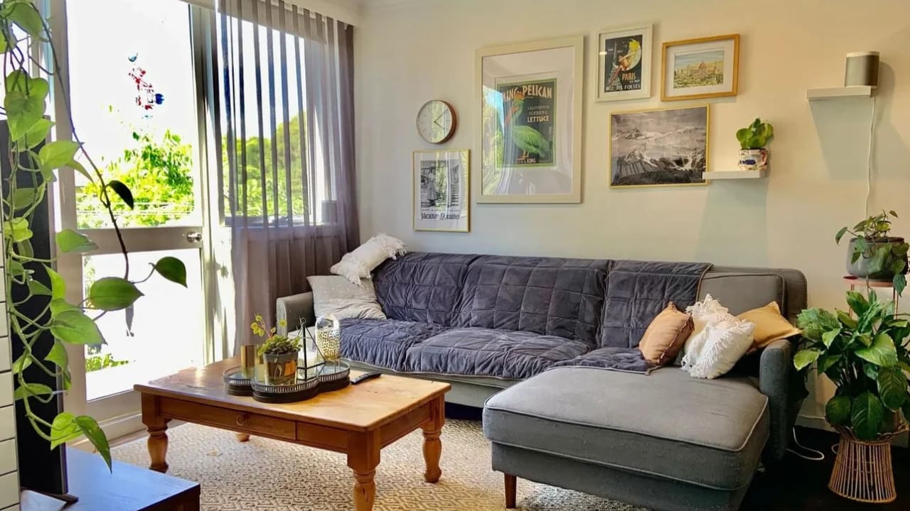 Whole property with 3 rooms for rent