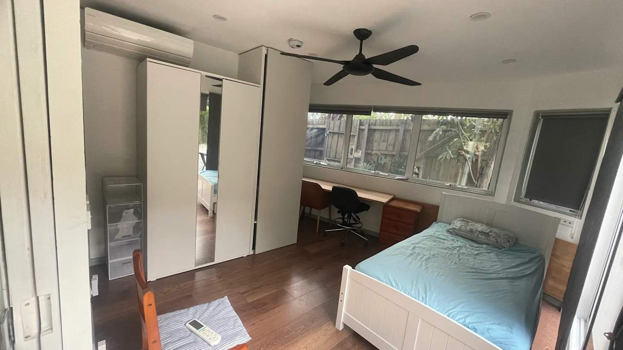 Furnished room with own bathroom
