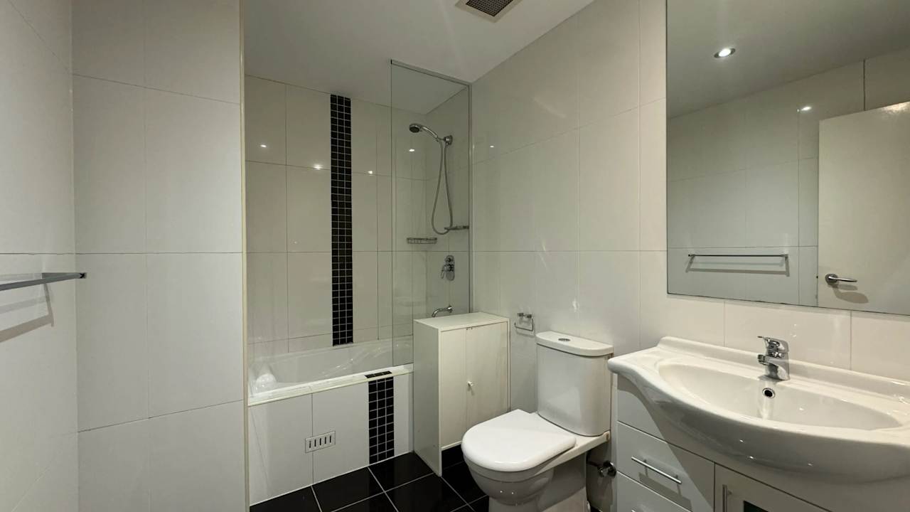 Furnished room with own bathroom