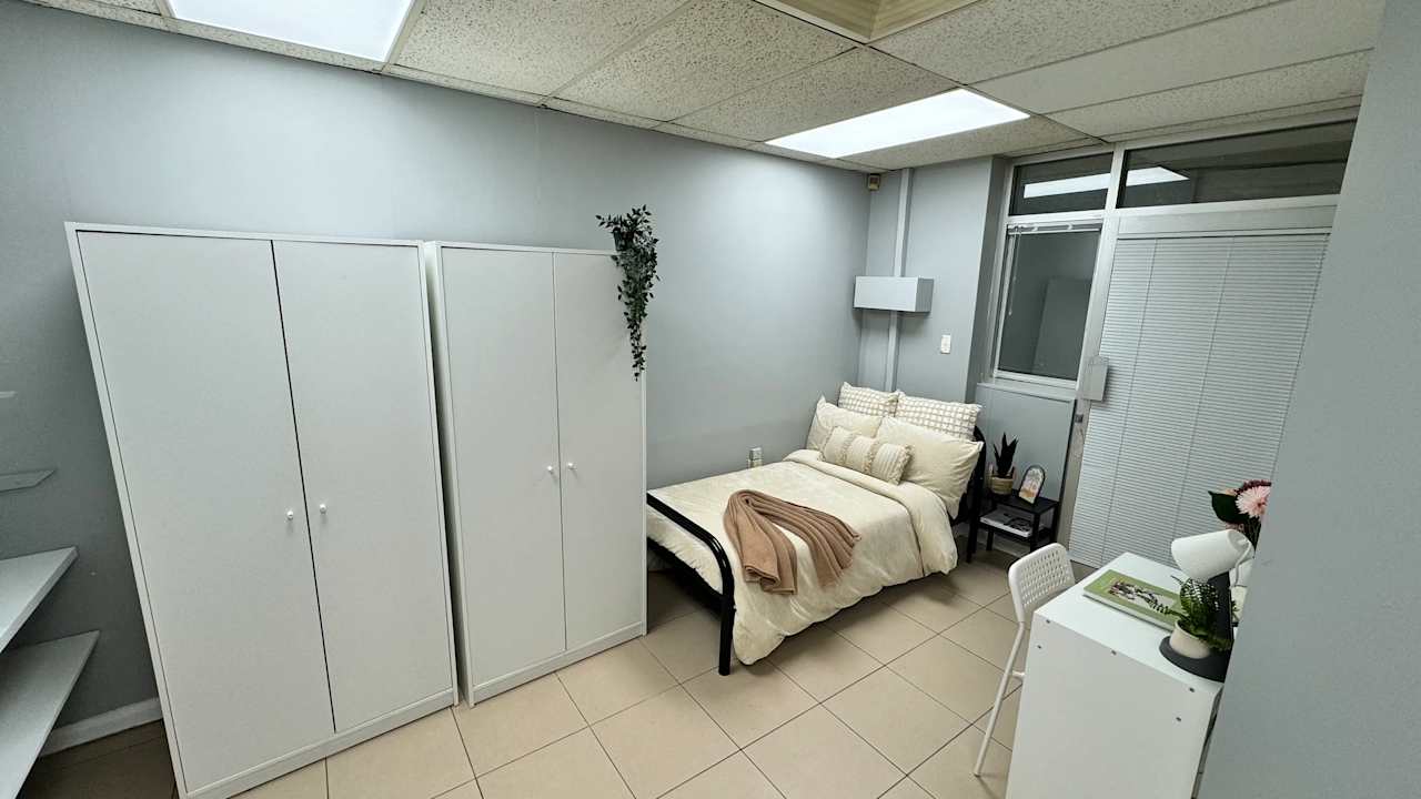 Furnished room in a share house