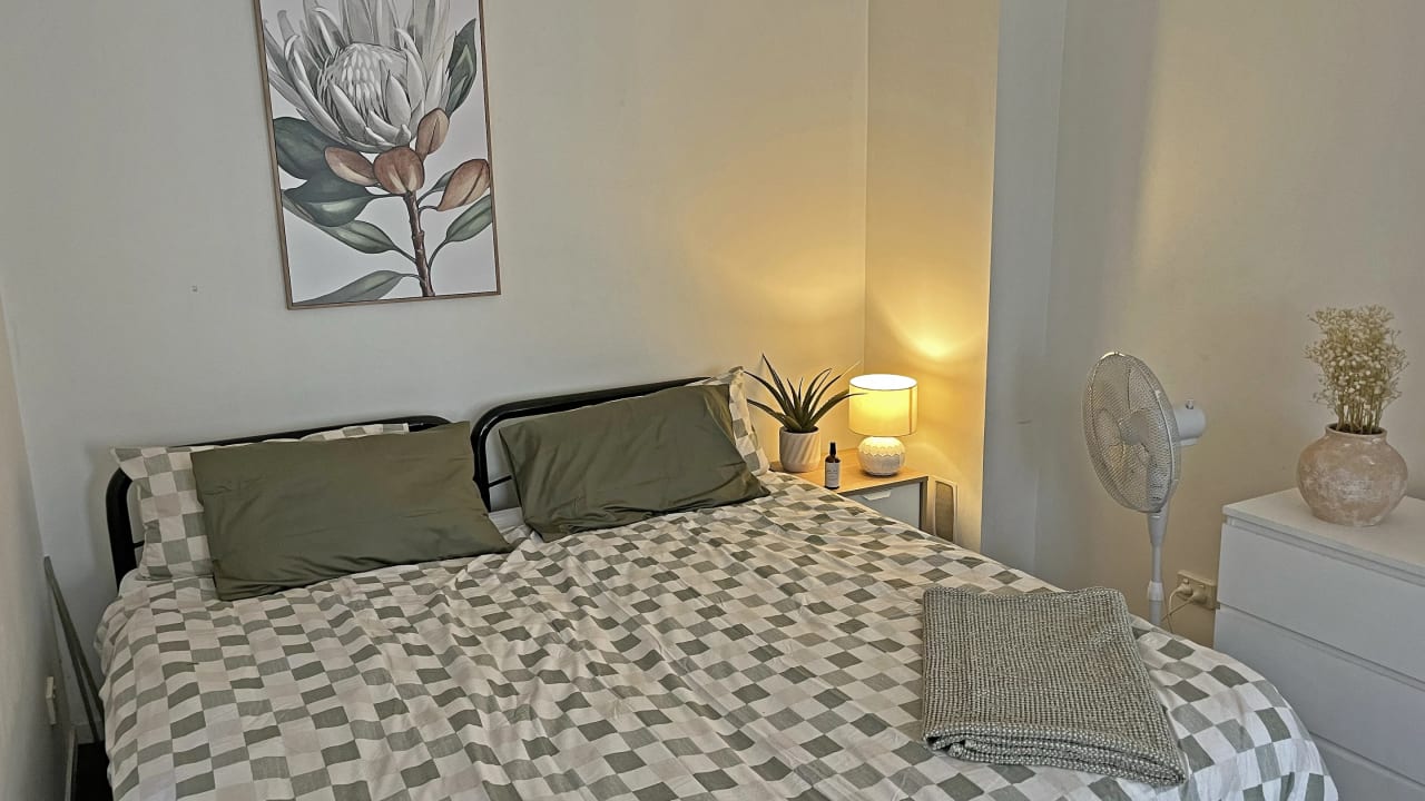 Furnished room in a share house