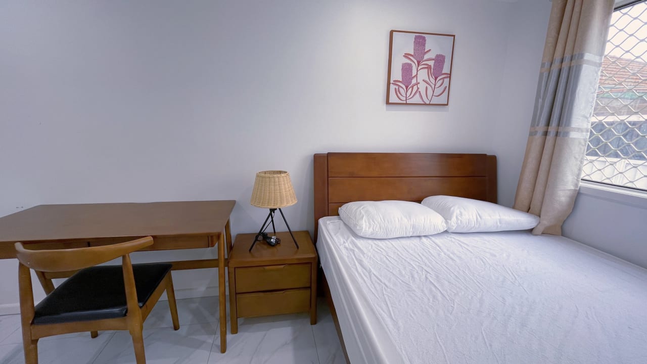Furnished room in a share house