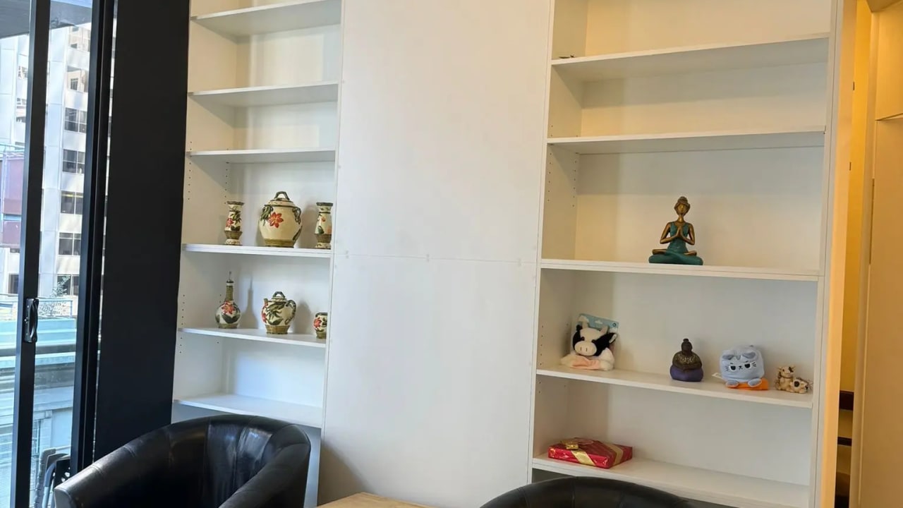 Furnished room in a flatshare