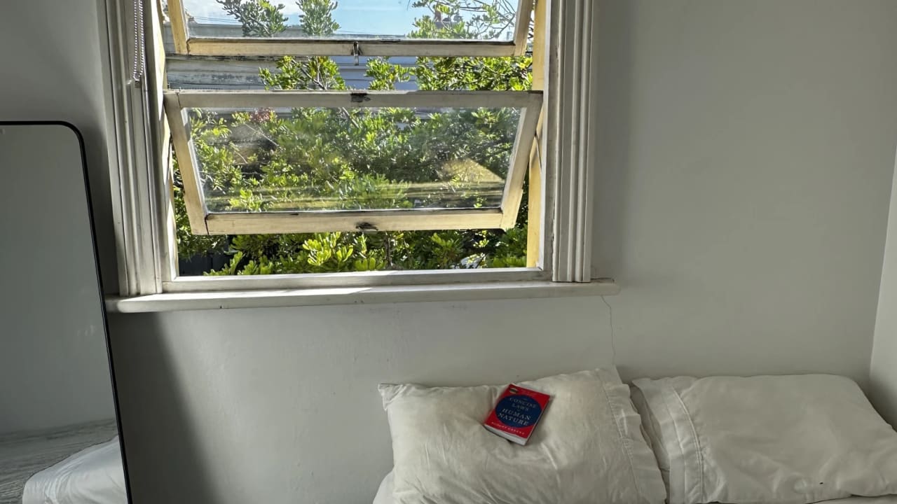 Furnished room in a share house