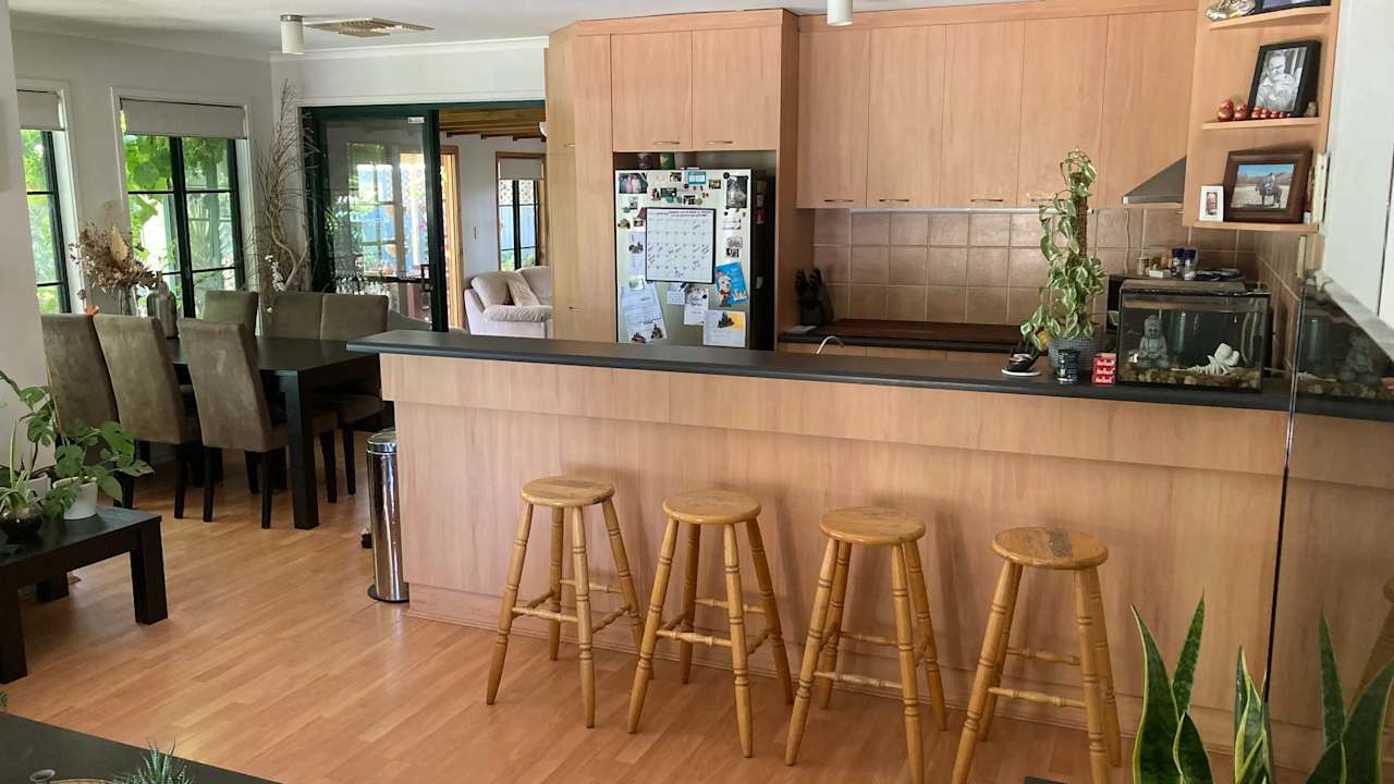 Room in a share house