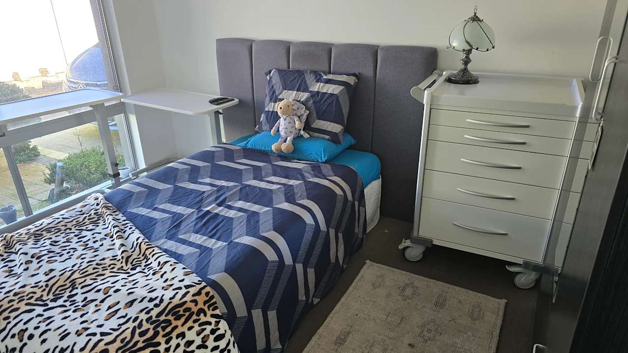 Room in a share house