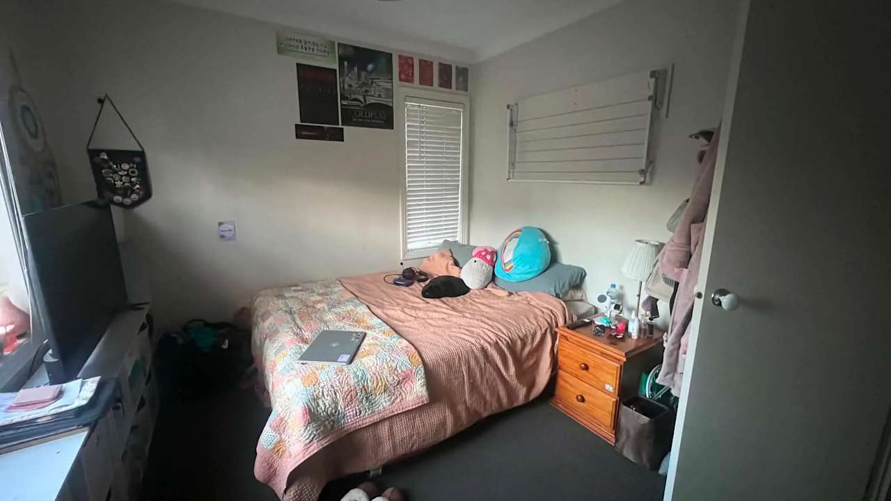 Unfurnished room in a share house