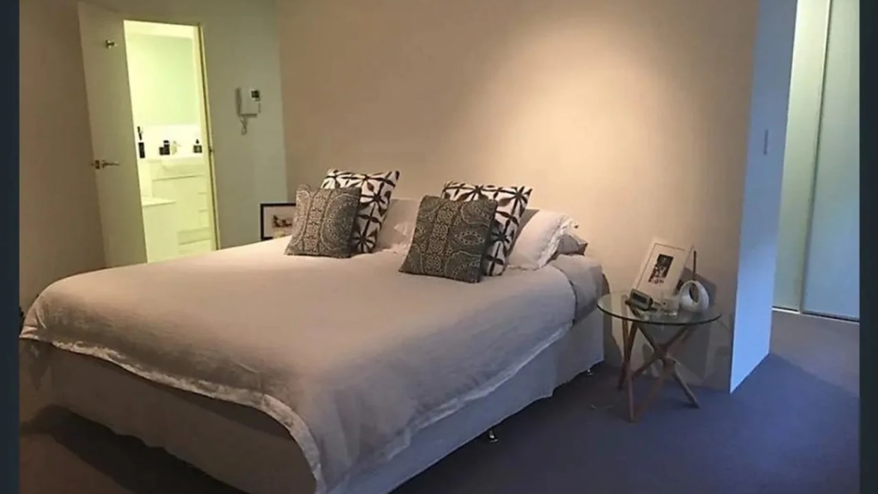 Furnished room with ensuite in a share house