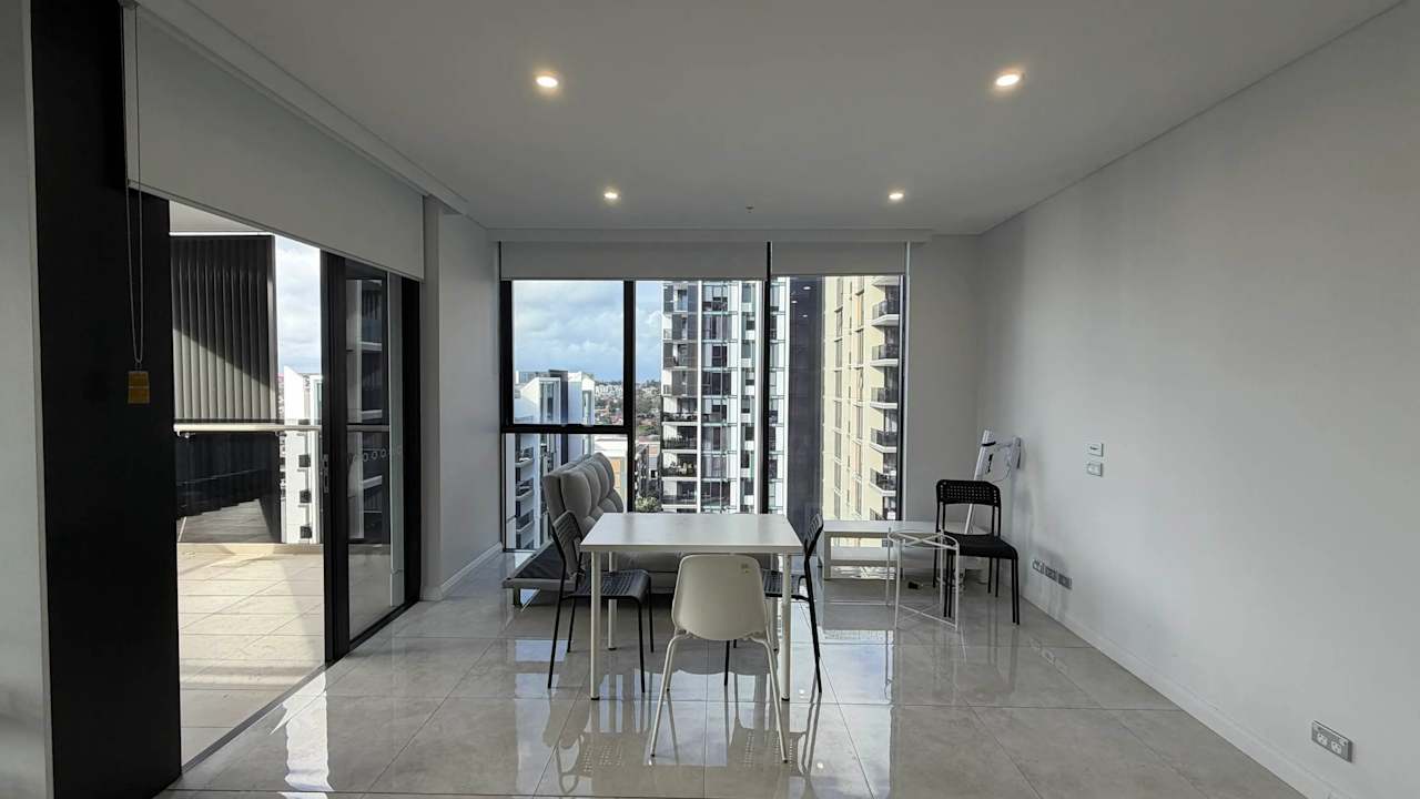 Whole property with 2 rooms for rent