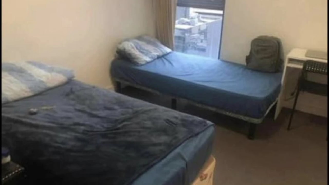 Furnished room with ensuite in a flatshare
