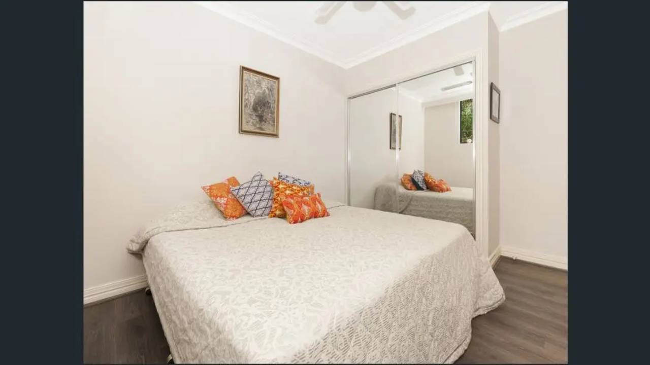 Unfurnished room in a share house