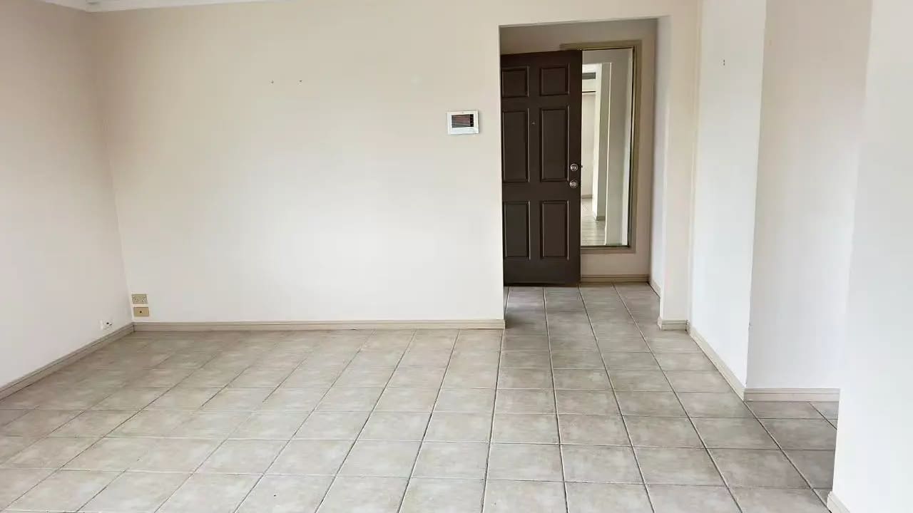 Whole property with 3 rooms for rent