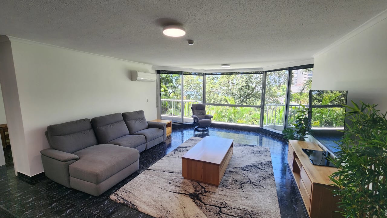 Furnished room with own bathroom