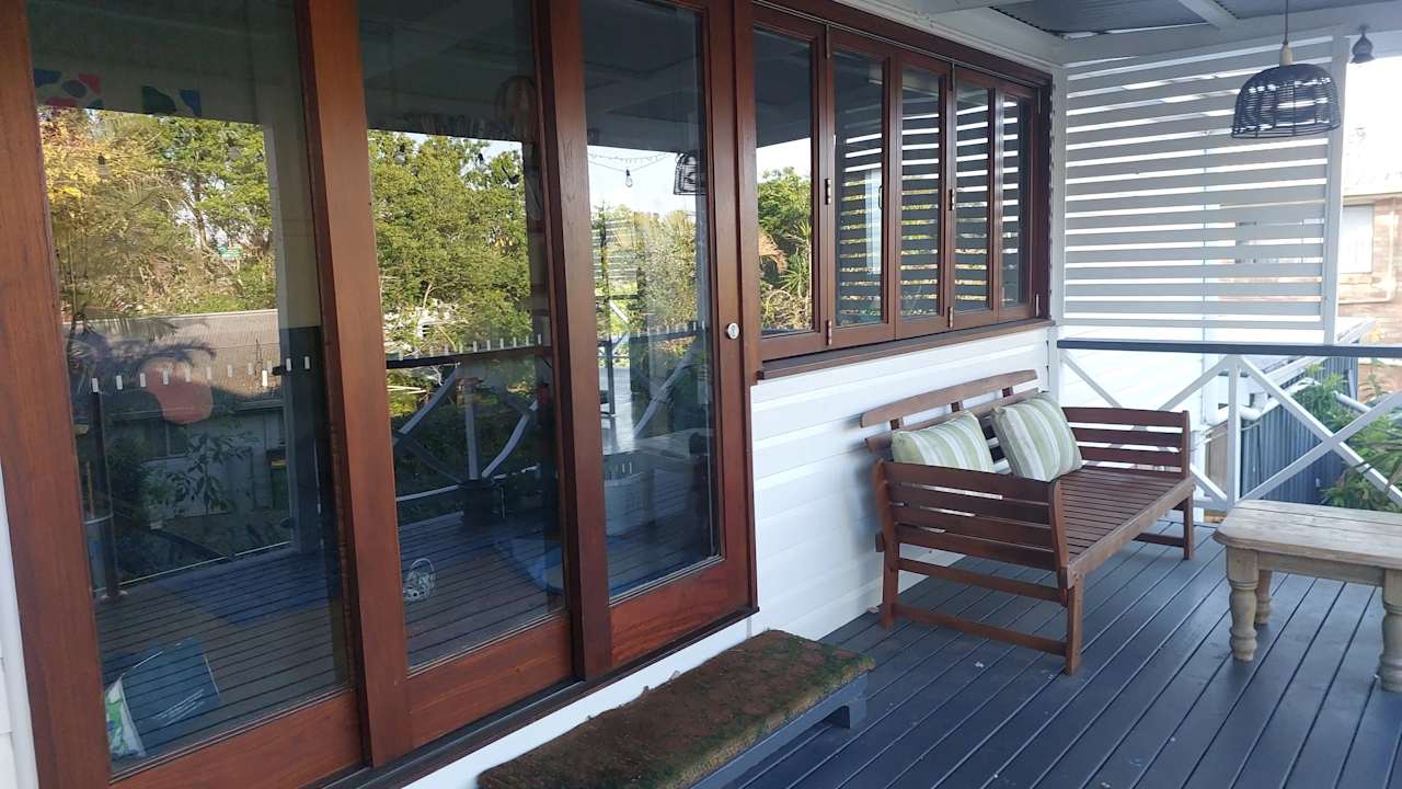 Whole property with 3 rooms for rent