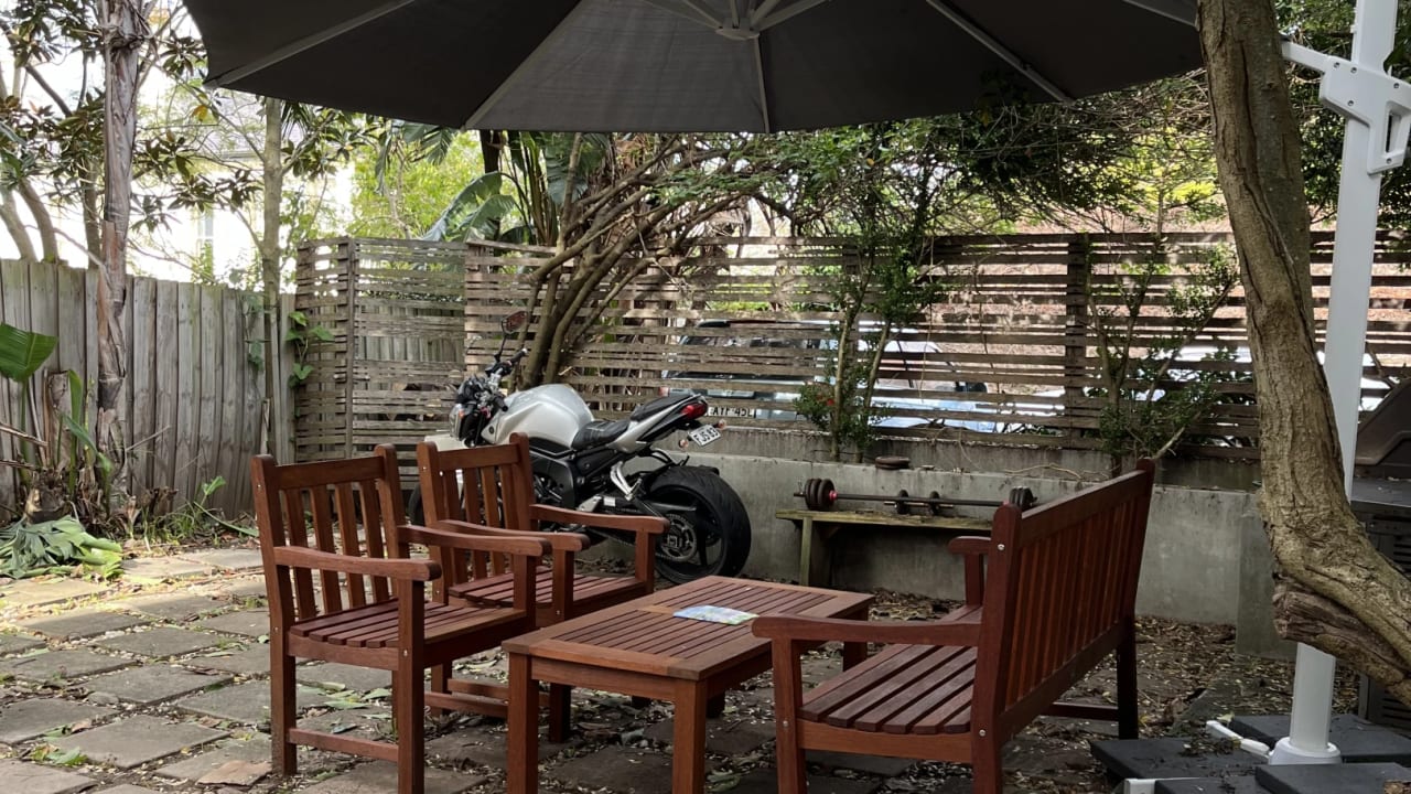 Furnished room in a share house