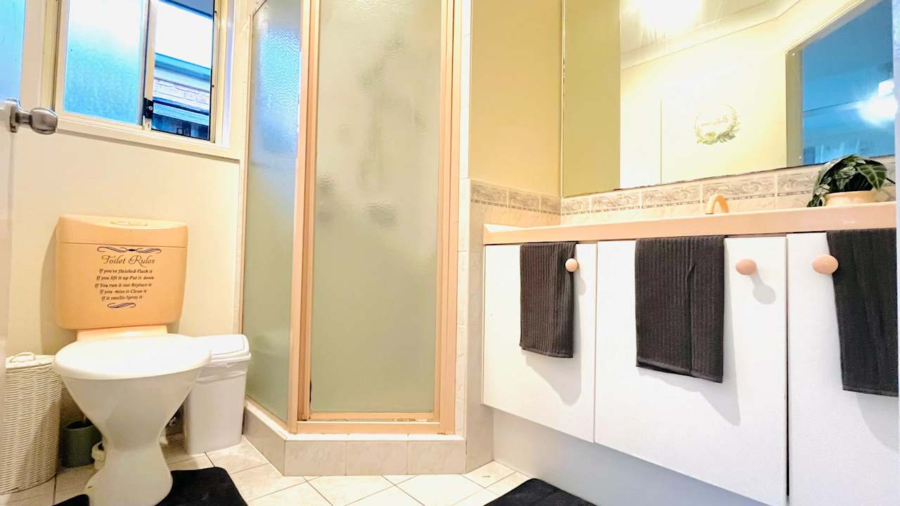 Furnished room with ensuite in a share house