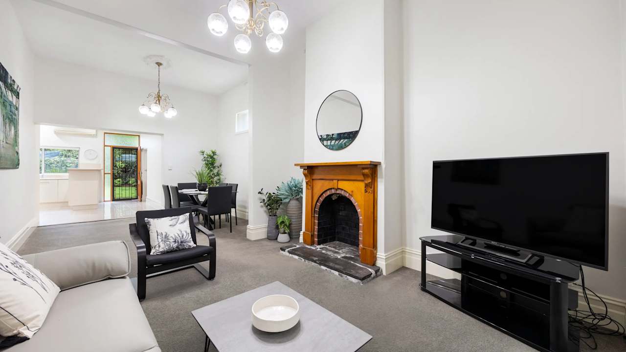 Furnished room in a share house