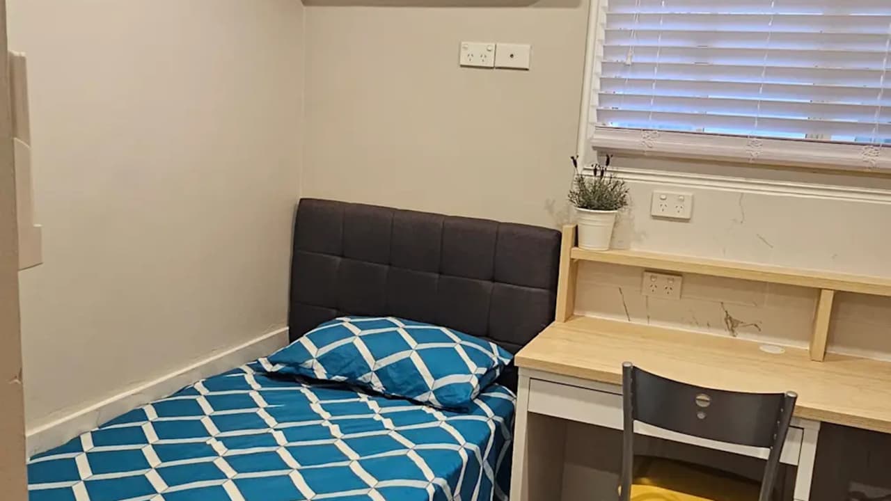 Furnished room with own bathroom