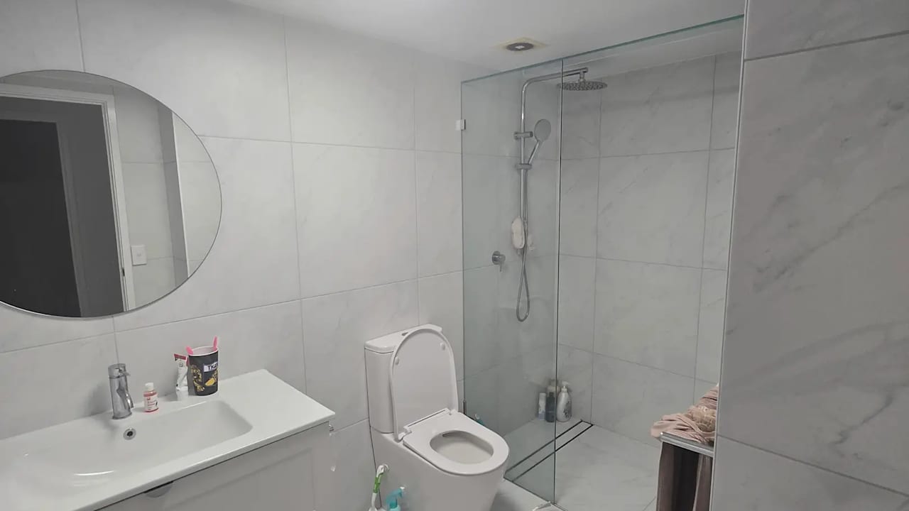 Furnished room with own bathroom