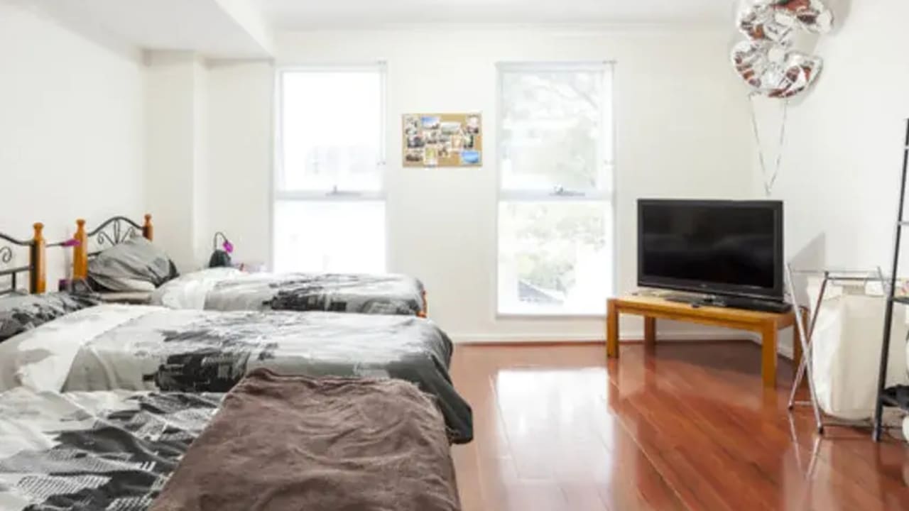 Furnished room in a share house