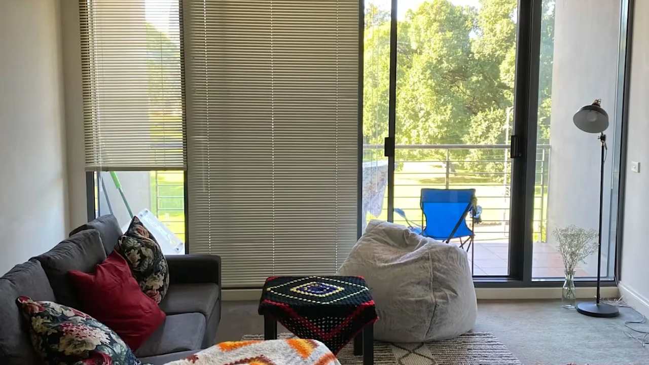 Furnished room in a flatshare