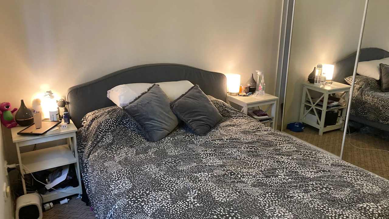 Furnished room with ensuite in a flatshare