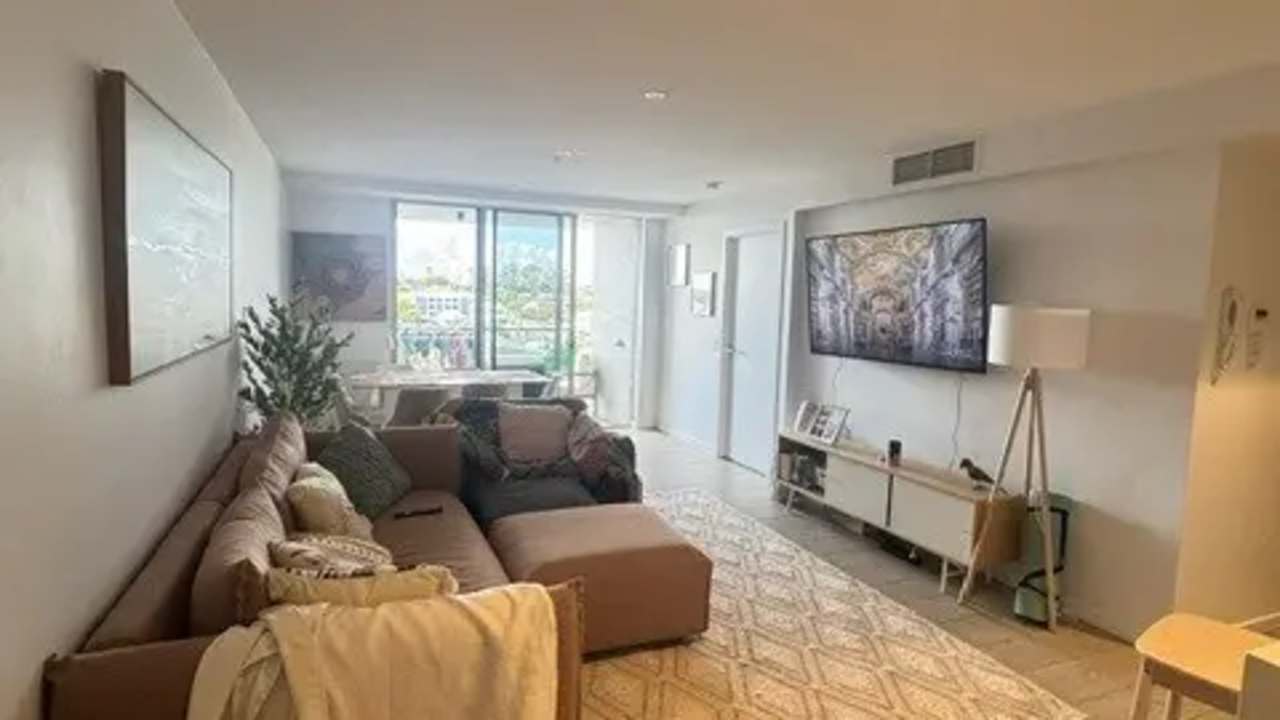 Furnished room with own bathroom