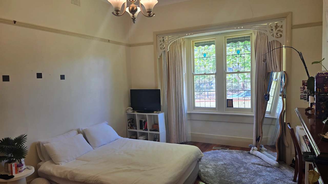 Unfurnished room in a share house