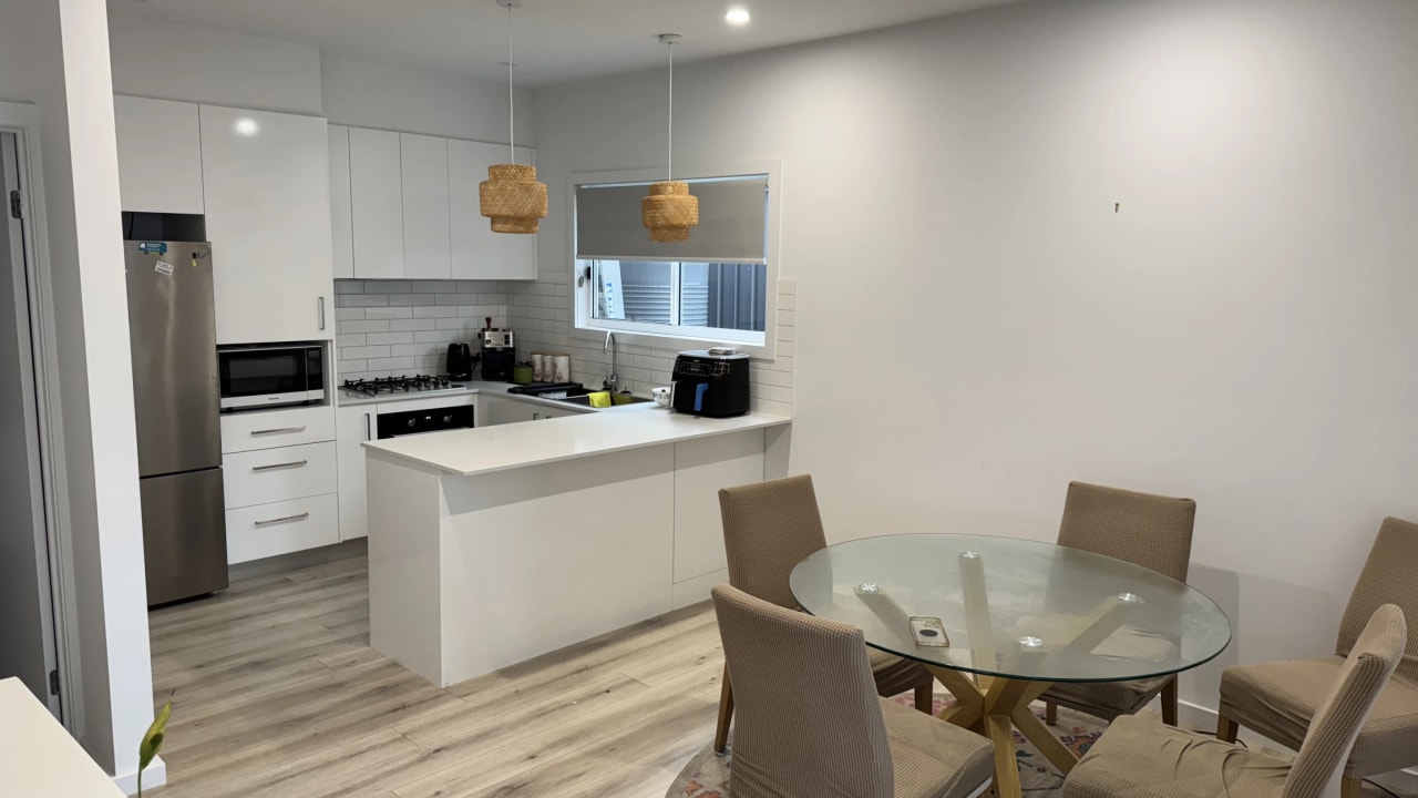 Whole property with 2 rooms for rent