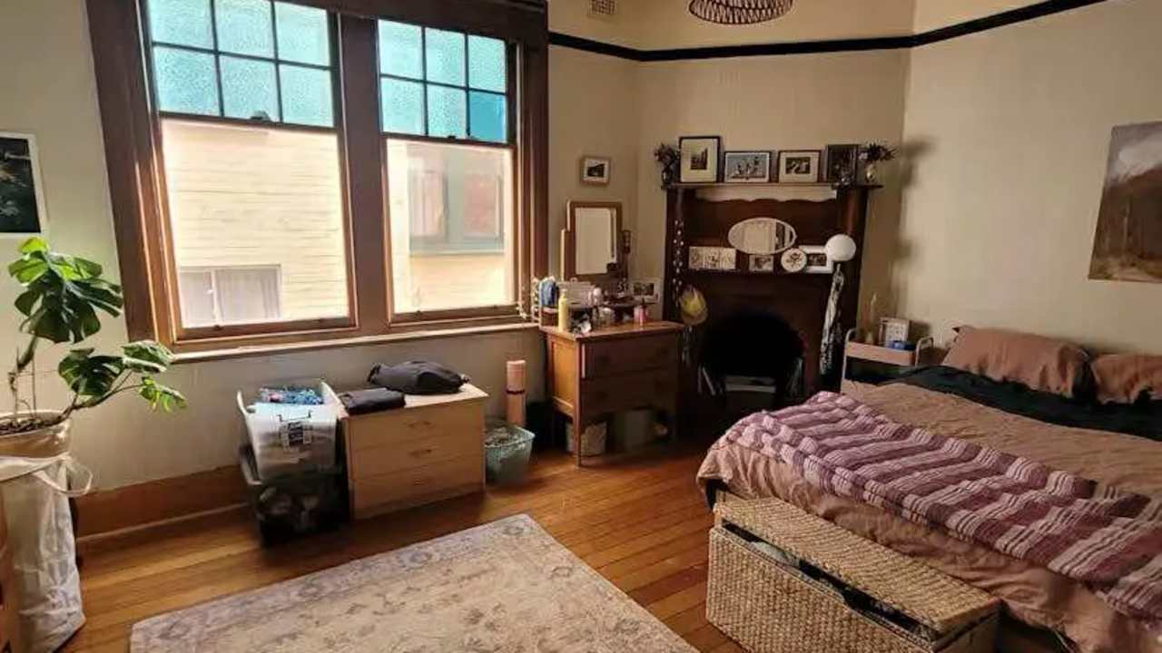 Unfurnished room in a share house