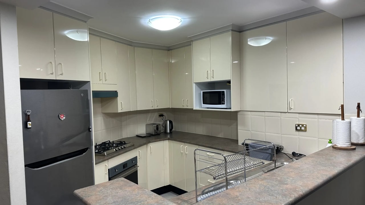 Furnished room in a flatshare