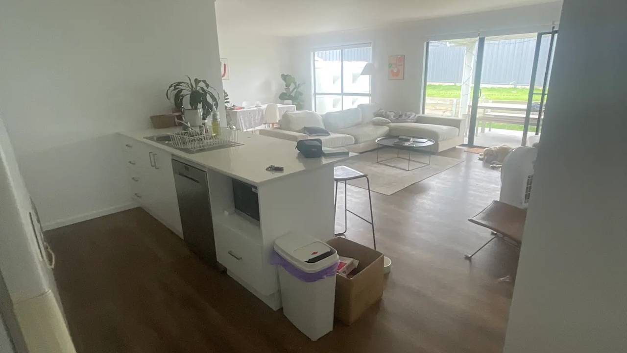 Room in a share house