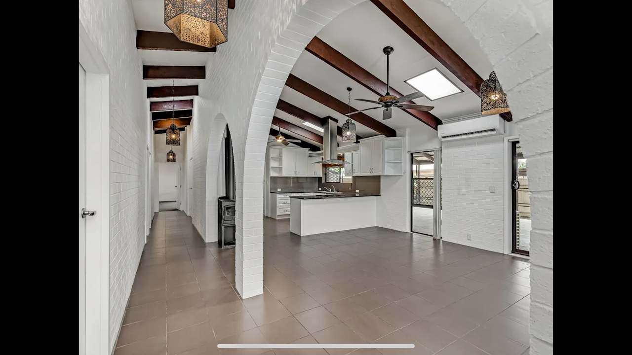 Room in a share house