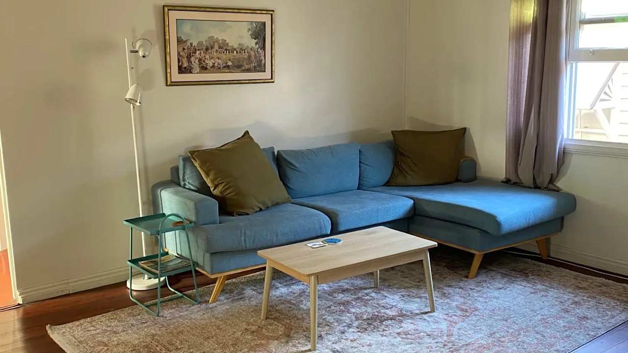 Room in a share house