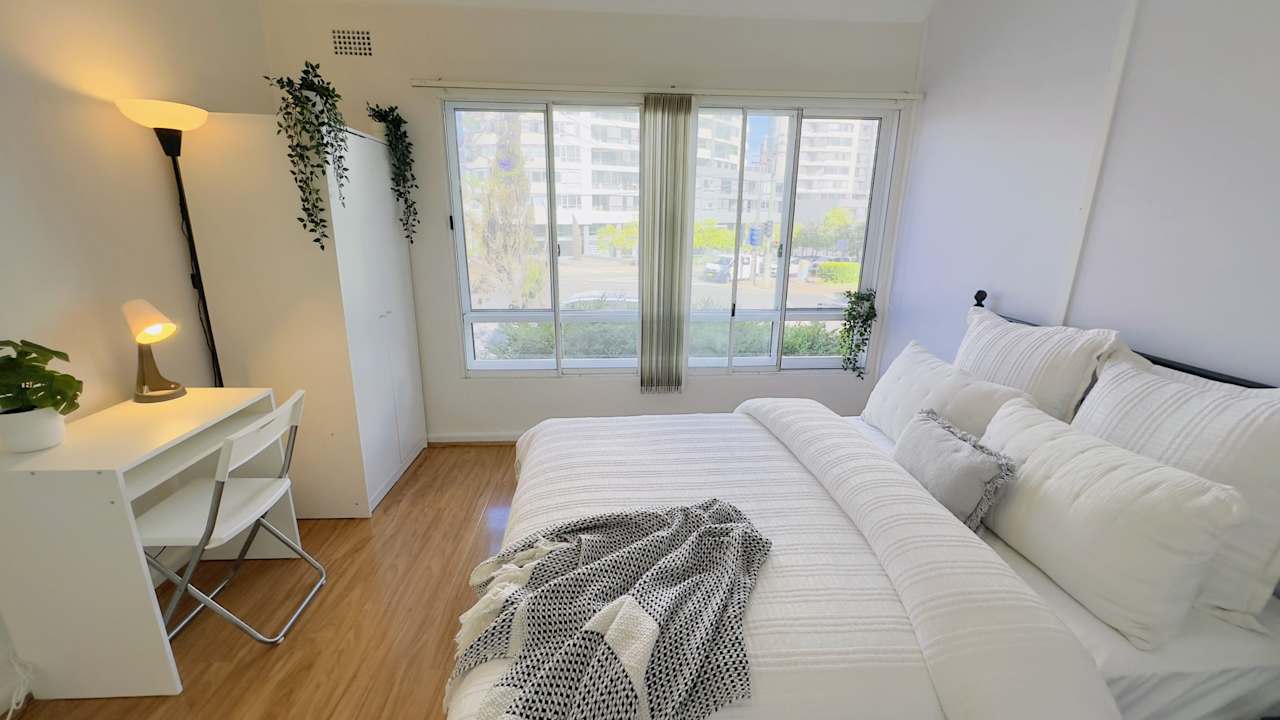 Furnished room in a share house