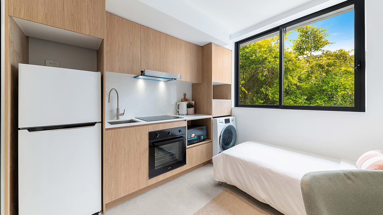 Room studio flat for rent