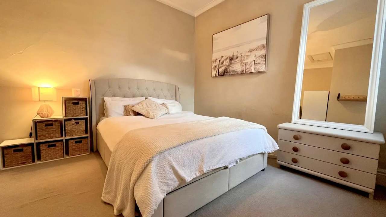 Unfurnished room with ensuite in a share house