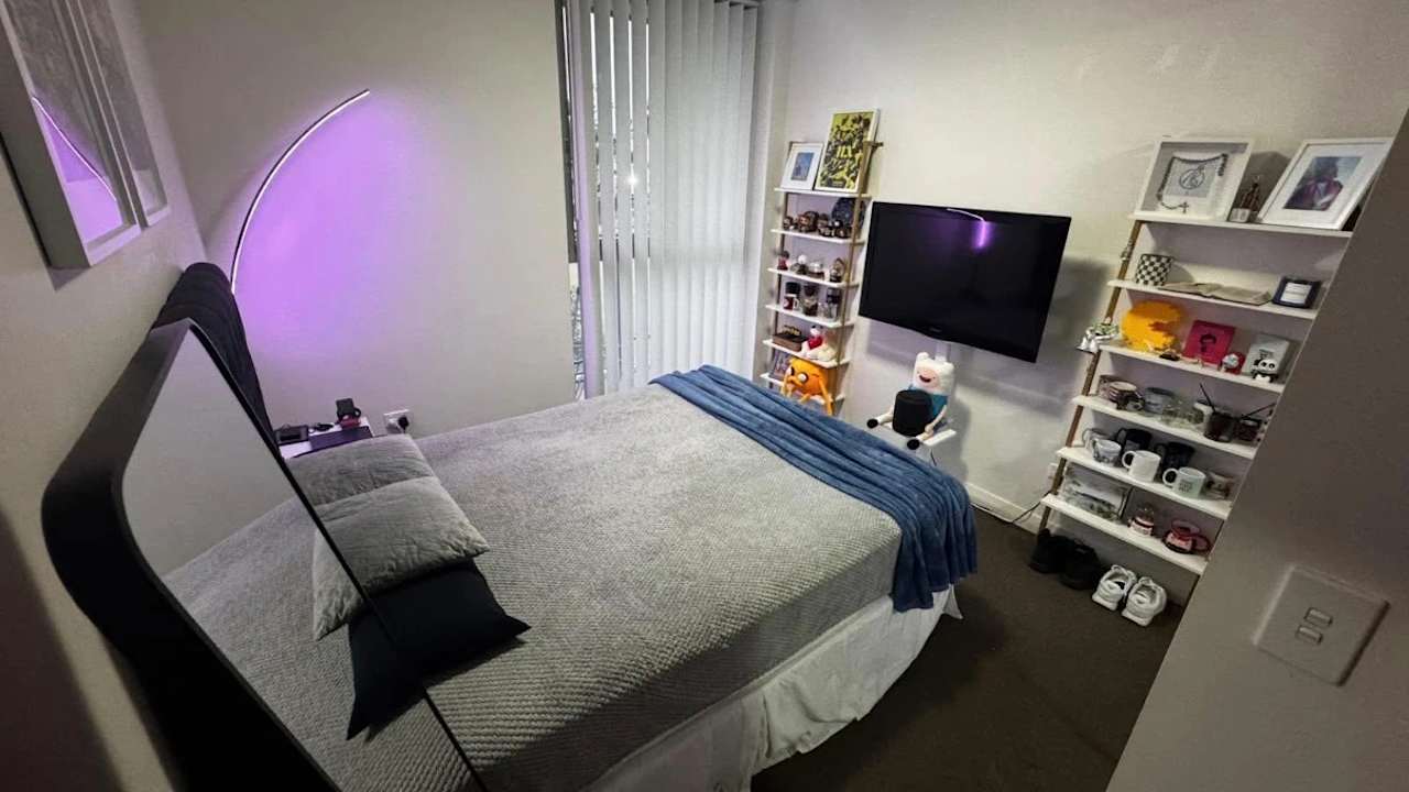 Furnished room in a flatshare