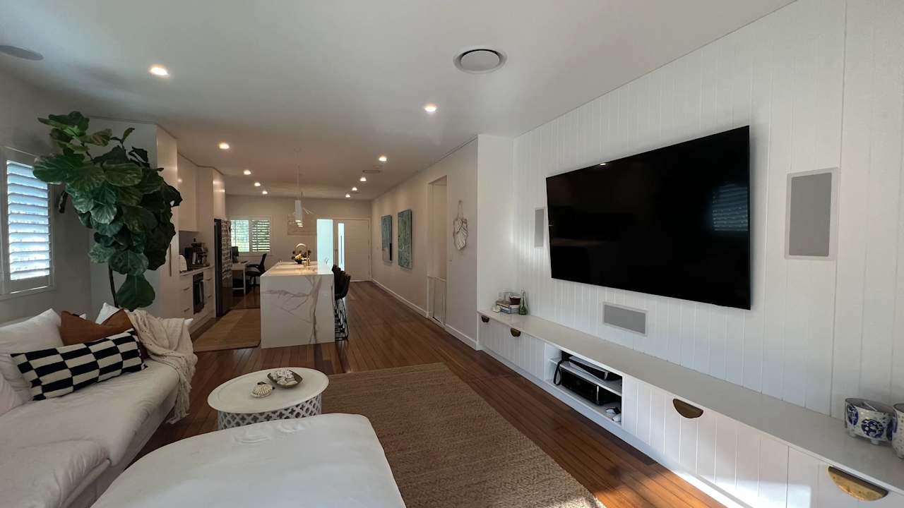 Whole property with 2 rooms for rent