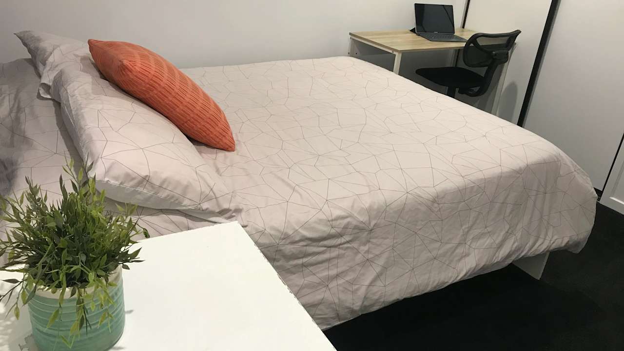 Furnished room with own bathroom