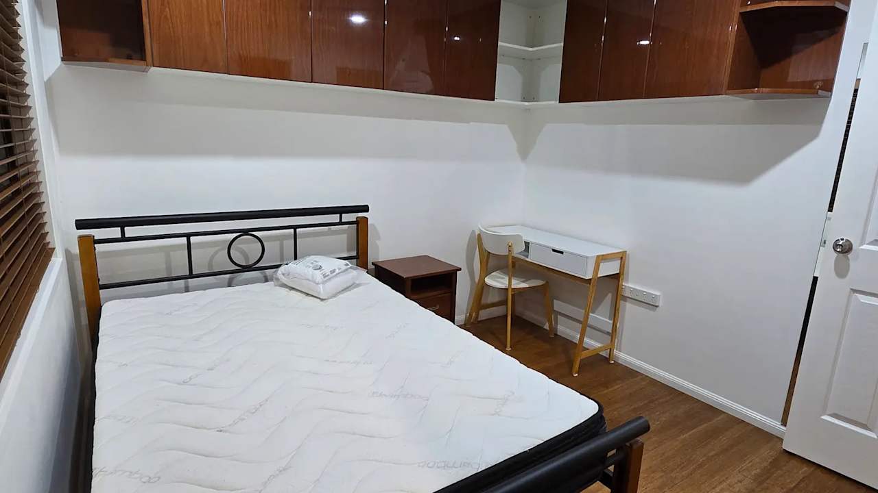 Furnished room with own bathroom
