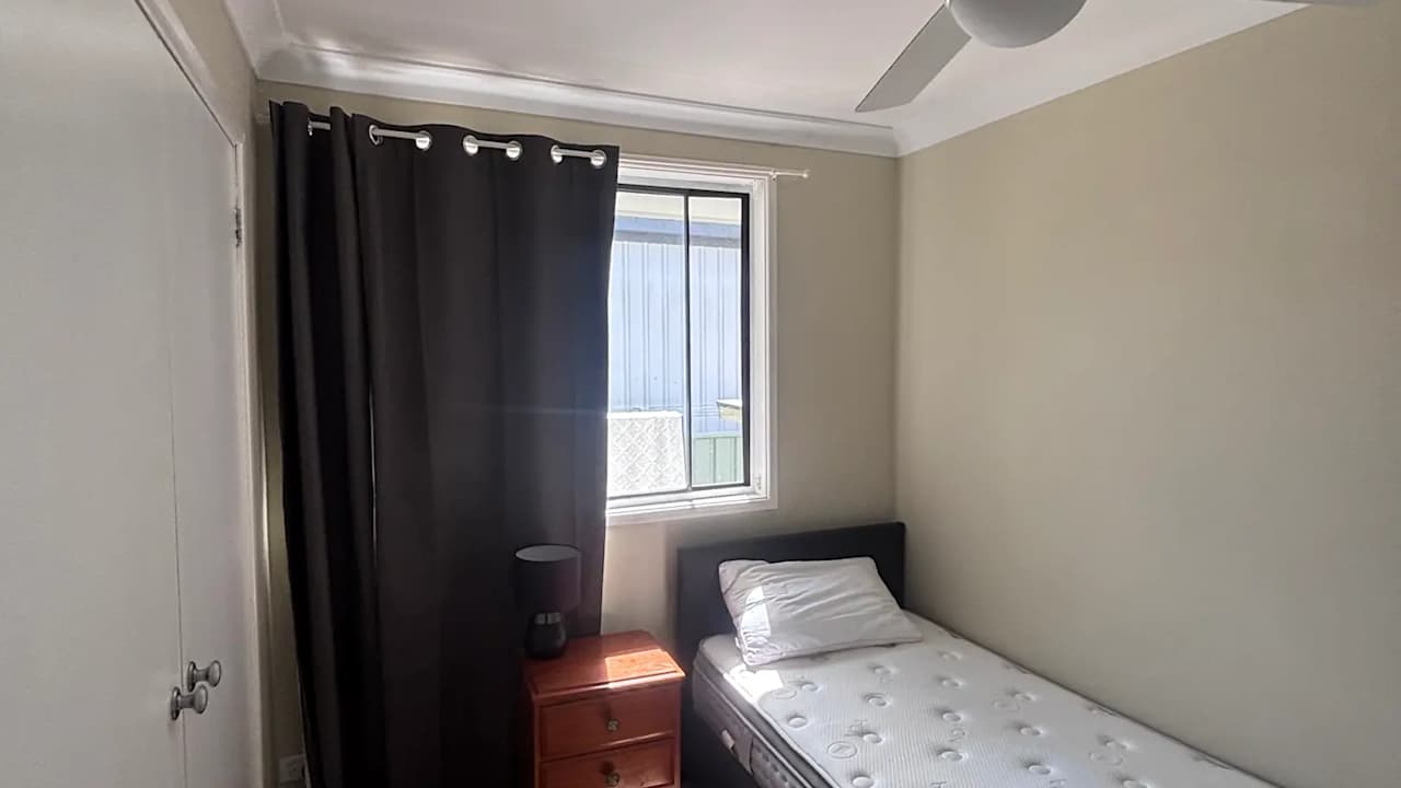 Furnished room in a share house