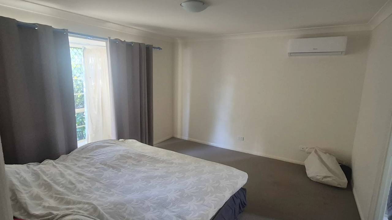 Unfurnished room with own bathroom