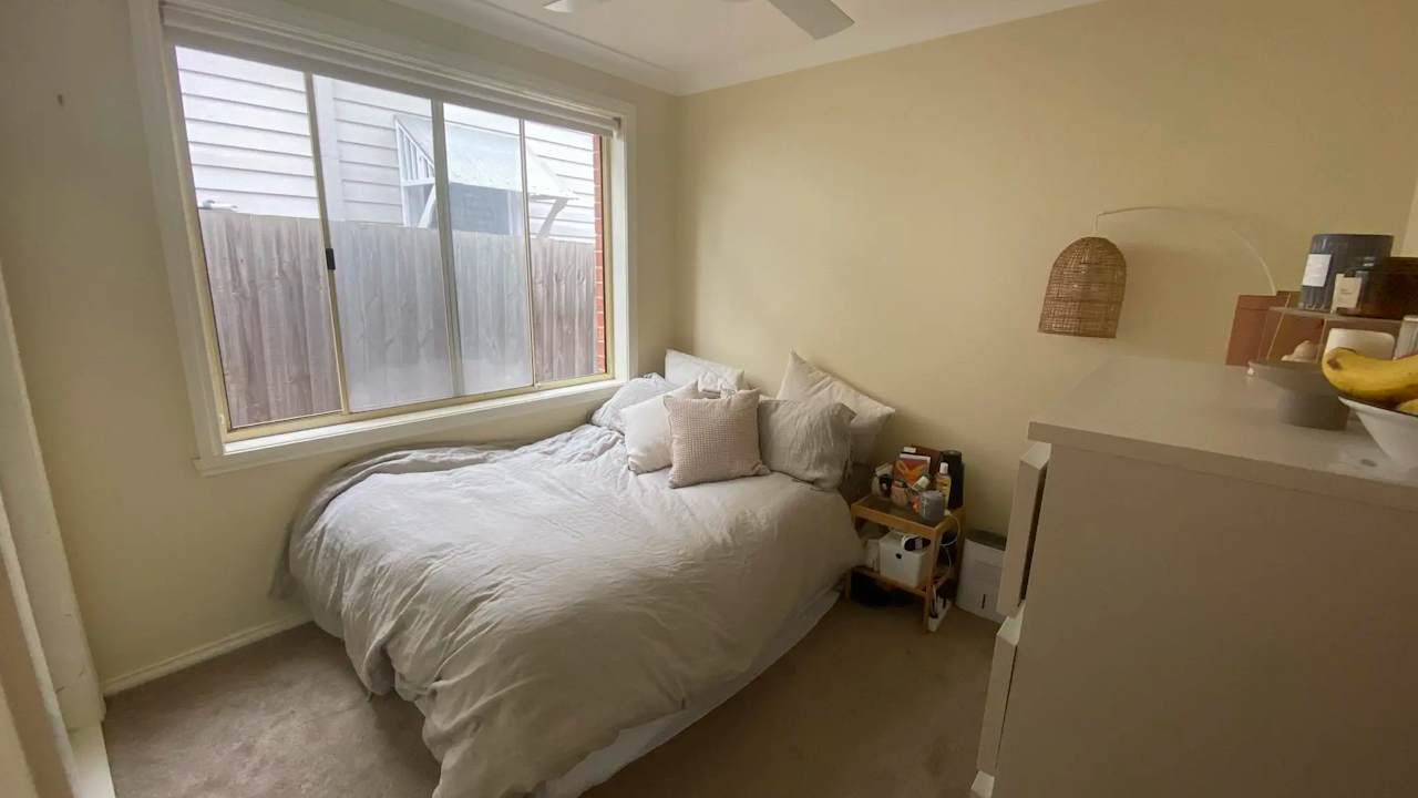 Unfurnished room in a share house